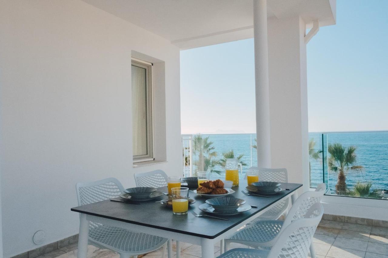 Suitenes Coast Rethimnon Buitenkant foto